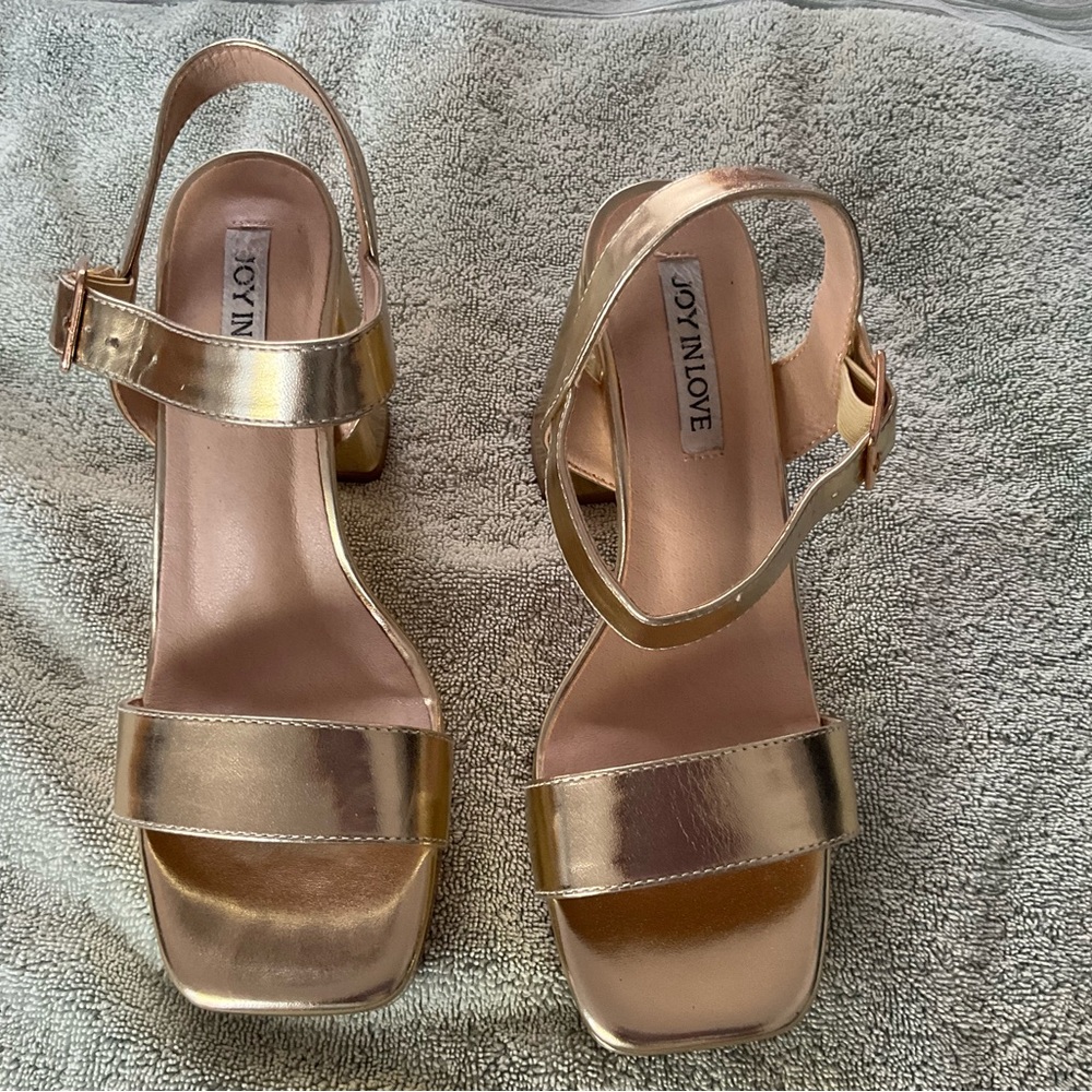 Women’s platforms